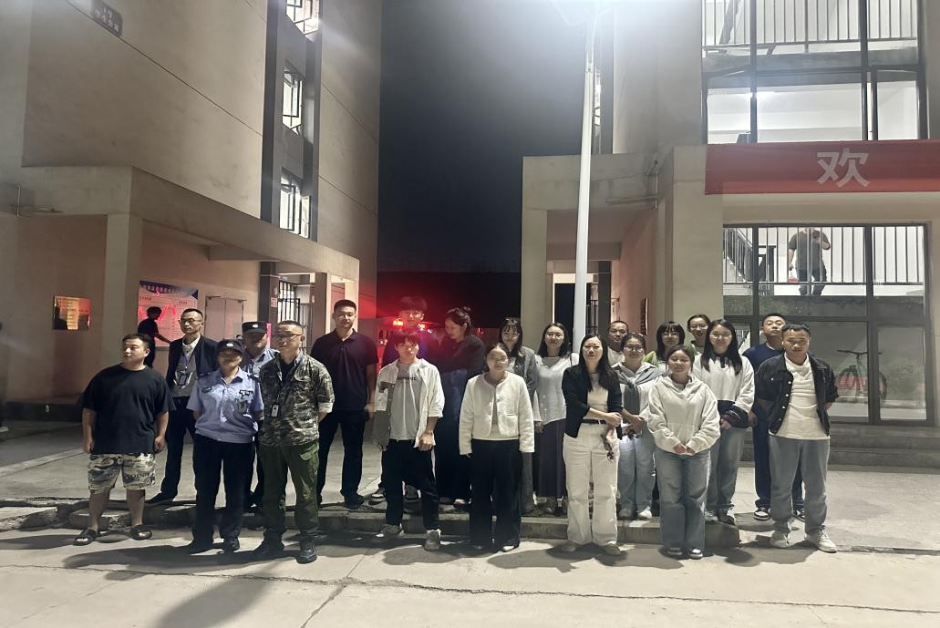 图片1 图片1