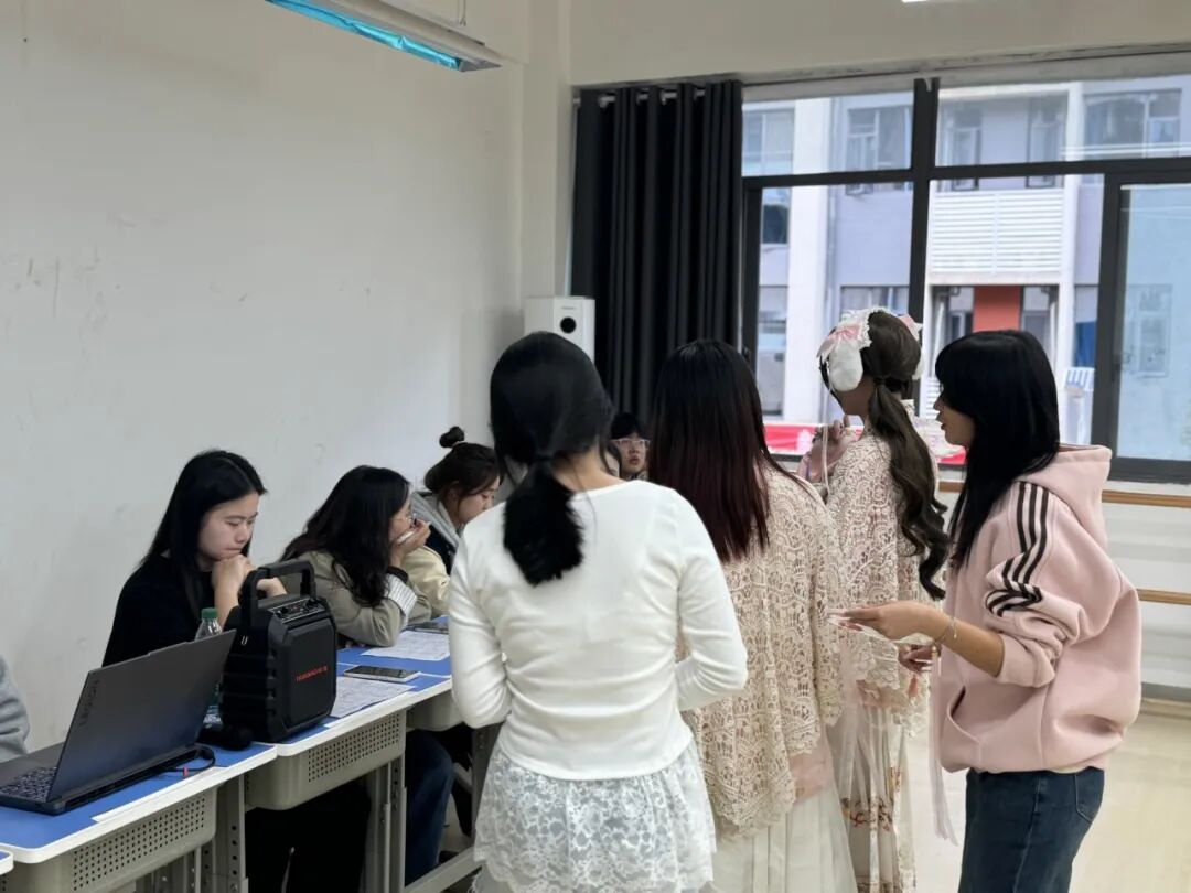 图片7 图片7