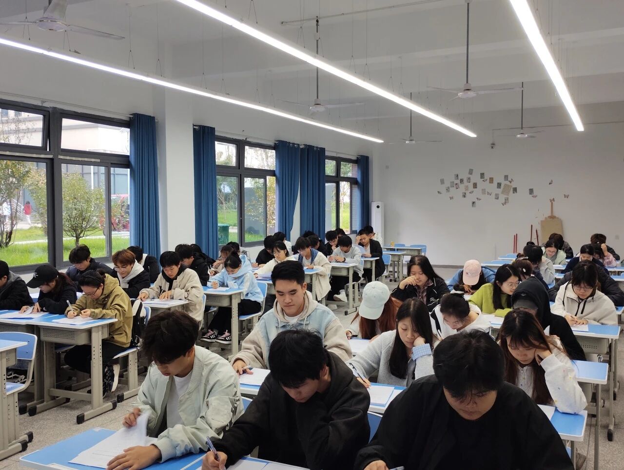 图片2 图片2