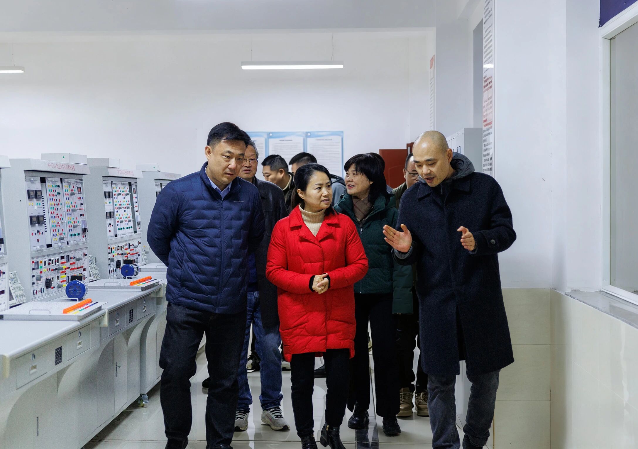 微信图片_2025-12-09_102915_047 微信图片_2025-12-09_102915_047